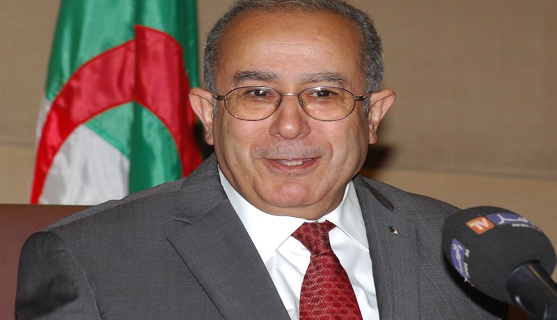 قضايا شائكة تنتظر لعمامرة مع المصريين
