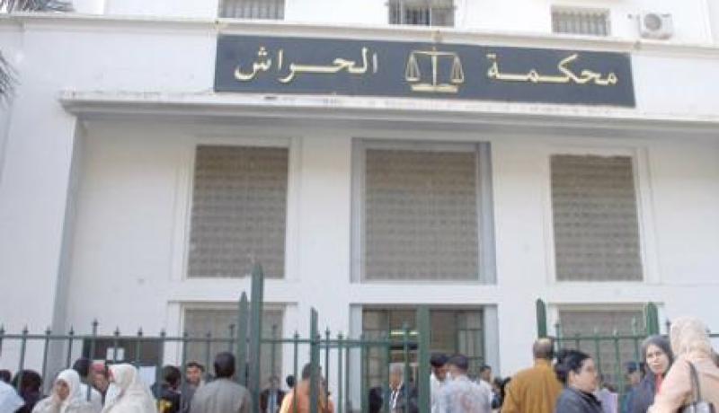 زجاج الشّبابيك سبب البيروقراطية