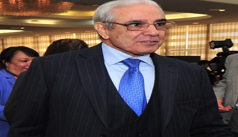 السفير المغربي يقلد الرتب للشرطة