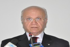 مدّلسي‮ ‬بالفرنسية أمام العرب ‬