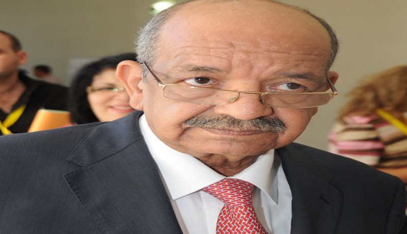 مساهل يحن للدبلوماسية