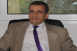 مصيطفـى‮ ‬يفــاجئ‮