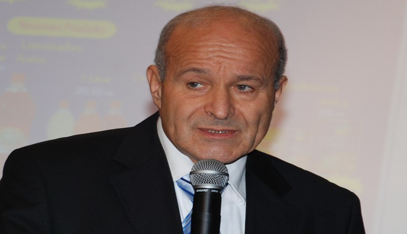 ربراب متمسّك بالحديد