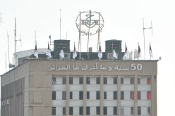 خلق منصبين لأجل عيون ابنتي المدير ونائبه