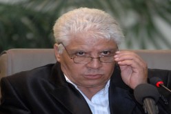 التمديد من أجل التنديد‮ ‬