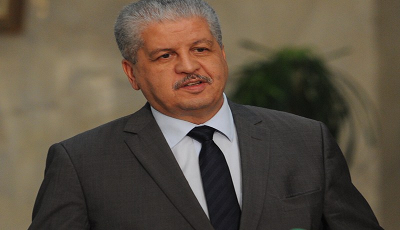 سلال يخاطب سكان الجنوب عبر الفايسبوك