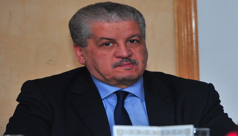 سلال يتخلى عن الوزارة الأولى