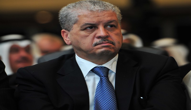 سلال يرد على رسائل المواطنين