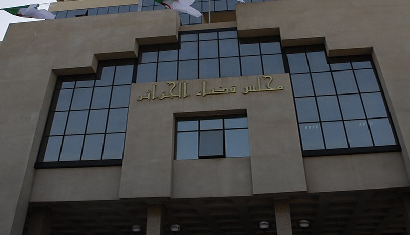 الوجه الآخر للقضاة
