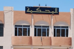 في انتطار وقوع الفأس علي الرأس