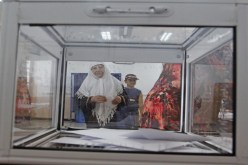 مراقبة الانتخابات بـ”الكوستيم‮”‬