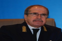 عدو‮ ‬يُكرّم الناجحين ‬