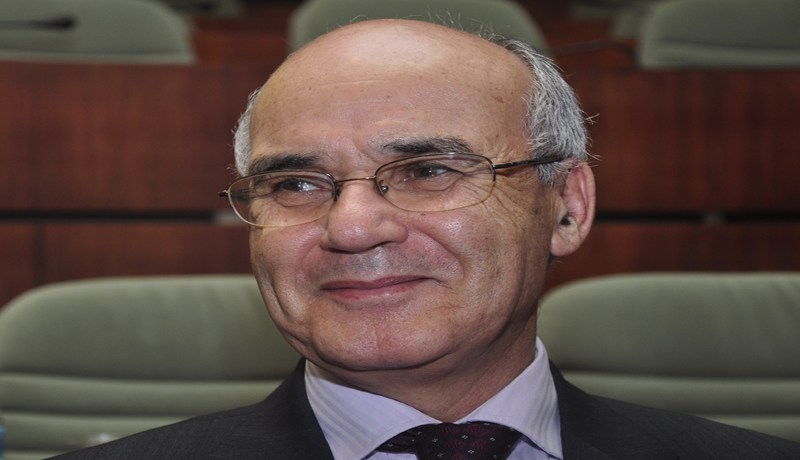 يوسفي مطلوب في البرلمان بسبب 16 ألف عون