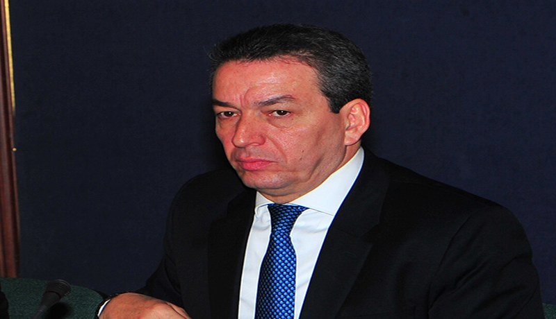 بن يونس يكوّن 15 ألف موظّف