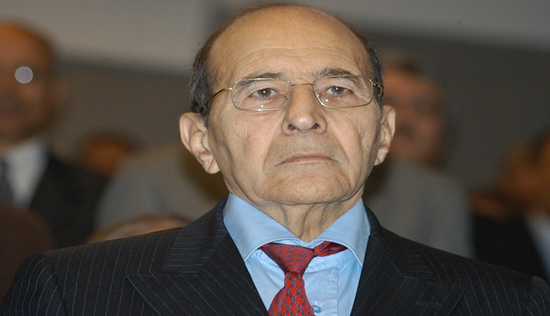 زرهوني يخلط أوراق الحماية