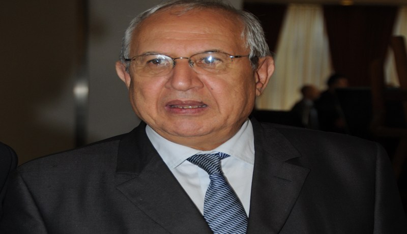 زياري يخاف من مستشفياته