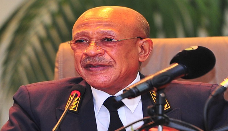 سرقة أمام أعين زوخ