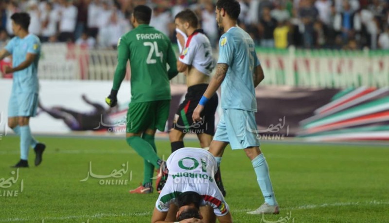 بالصور.. التعادل السلبي يحسم الشوط الأول بين العميد والرفاع