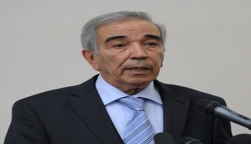 دحو‮ ‬يقلّد رتب المراقبين‮ ‬