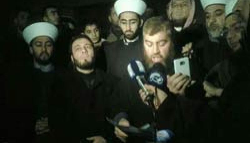 اعتصام هيئة علماء المسلمين في جب جنين احتجاجا على مداهمة منزل ابو عباس