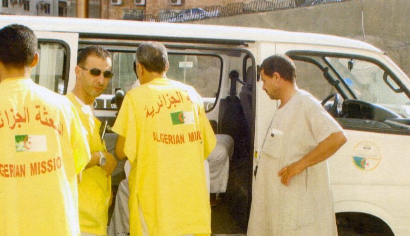 هذه تفاصيل الاعتداء على الحاج الجزائري وزوجته بفندق «برج الجوار»