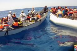 اغاثة حوالى 3000 مهاجر بينهم مئات النساء والاطفال في البحر المتوسط