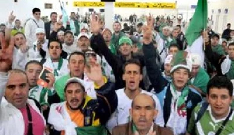 أنصار الخضر يفاجئ المنتخب الوطني بإستقبال كبير يلهب به مطار واغادوغو