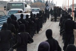 هروب 300 مقاتل  داعشي من حلب إلى الرقة