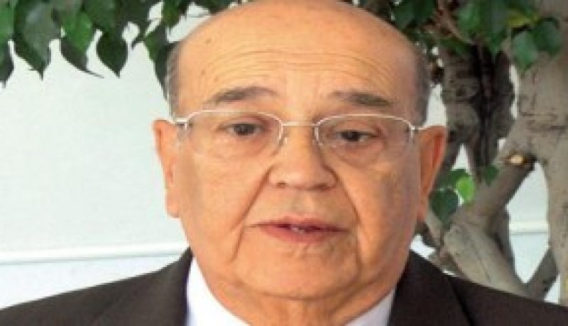 ساحلي يدرس مشاكل الجالية الجزائرية ببريطانيا