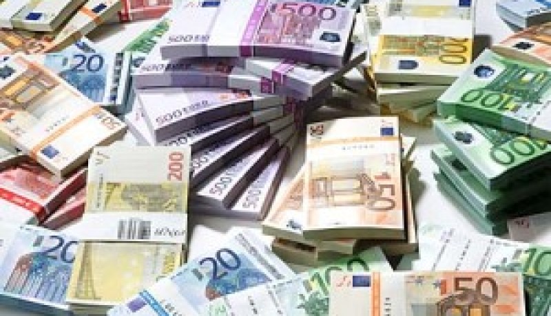 ولد قابلية يؤكد أن حل مشكل السوق الموازية للعملة الصعبة يتوقف على السلطات النقدية