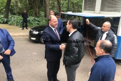 بالصور.. حطاب يتابع مباراة المنتخب النسوي في أول خرجة ميدانية رفقة زطشي