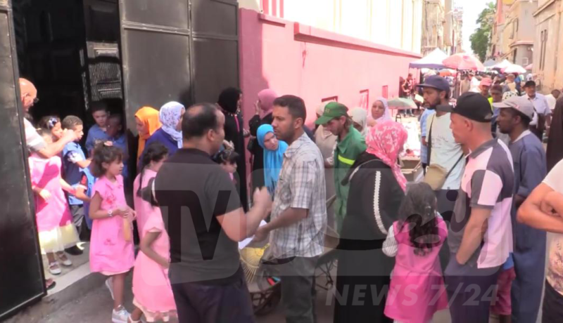 سوق فوضوي يحاصر مدرسة ويشوش على معلميها وتلاميذها بوهران