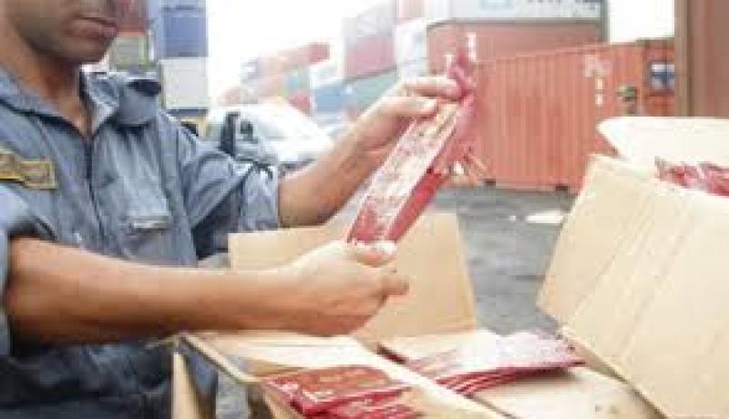 حجز خمس حاويات معبأة بالمفرقعات و الألعاب النارية بميناء الجزائر