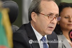 وزير الصحة يرُد على الأطباء المقيمين