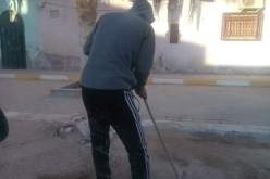 شباب المغير يقومون بتنظيف الطريق الوطني رقم 03 بالوادي