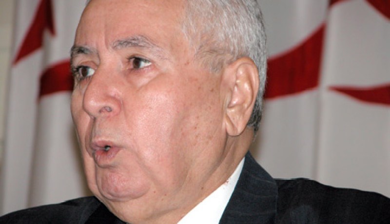 بن صالح يدعو إلى تضافر الجهود لتنفيذ مخطط عمل الحكومة ميدانيا