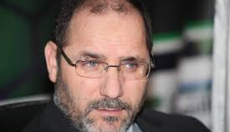 مقري ينتقد تصريحات السيسي ويطالب السلطات الجزائرية بالرد