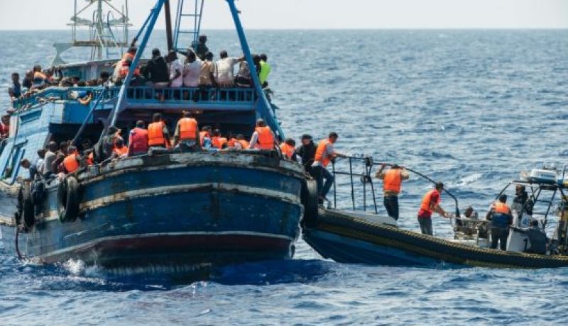 30  قتيلا في غرق مركب لمهاجرين قبالة ليبيا