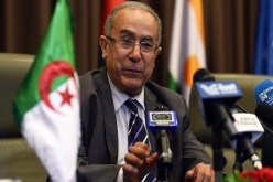 لعمامرة يتباحث مع وزير الشؤون الخارجية الليبي في تركيا