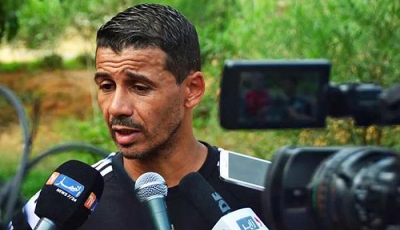 حمدي يثير الفتنة و يهاجم أنصار مولودية الجزائر