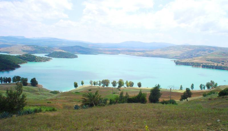 اضطراب في التزوّد بمياه الشّرب في عدّة بلديات المدية بسبب انكسارالقناة الرئيسية لسد غريب