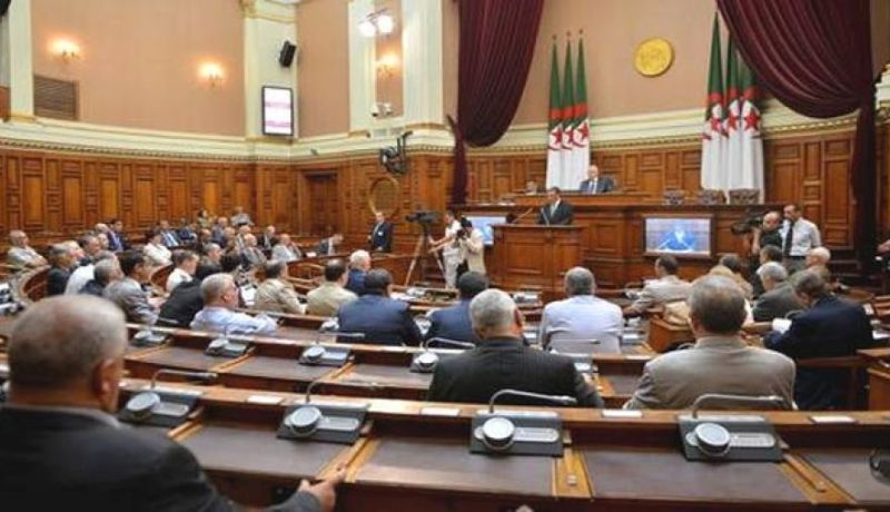 مكتب مجلس الأمة يعقد إجتماعا لدراسة عدد من الأسئلة الشفوية والكتابية
