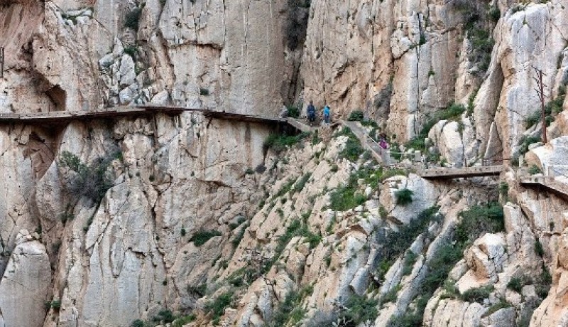 إسبانيا تعيد فتح ممر الملوك أخطر ممر للمشاة في العالم