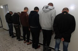 سندويتش يقود الشرطة إلى تفكيك عصابة مختصة في تقليد العملة الوطنية ببسكرة