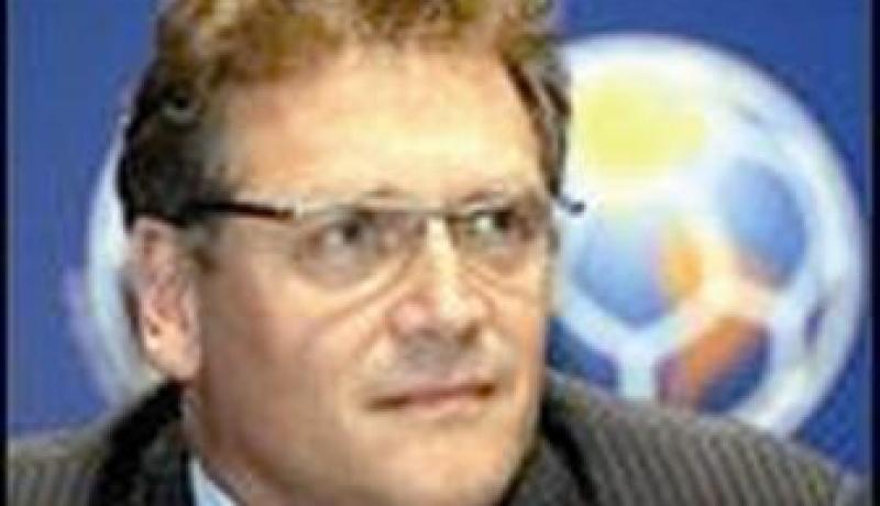فالكه:''… الفصل في أحداث مباراة الجزائر ومصر معقد للغاية !