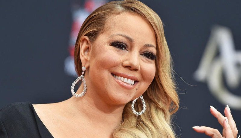 ماريا كاري تغني في السعودية لأول مرة وسط صمت هيئة كبار العلماء