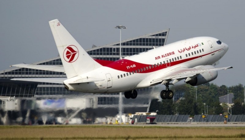 الجوية الجزائرية تعلق جميع رحلاتها بإتجاه ليبيا