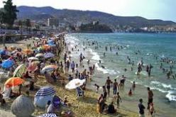 نحو 375.000  مصطاف قصدوا شواطئ العاصمة منذ منتصف شهر جوان