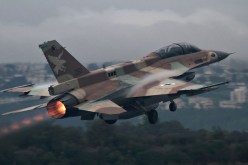 الإحتلال الصهيوني يقصف مواقع لحماس في غزة