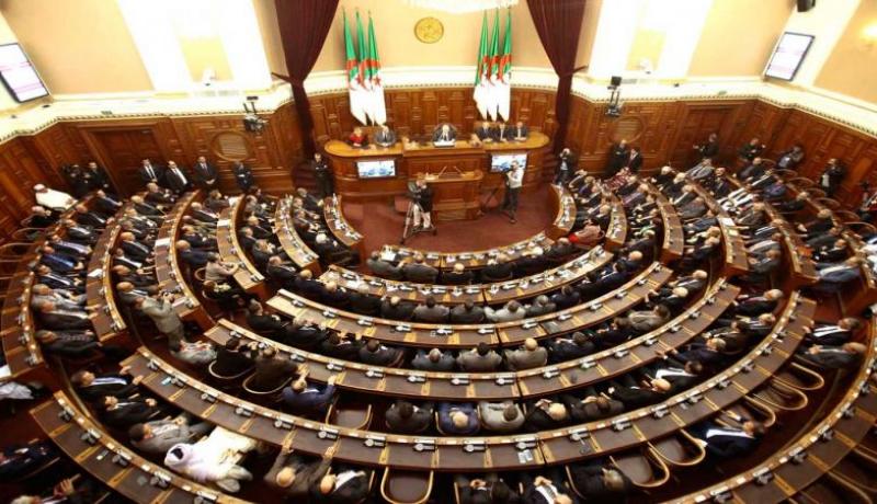 البرلمان يبحث 36 مشروع قانون في 10 أشهر